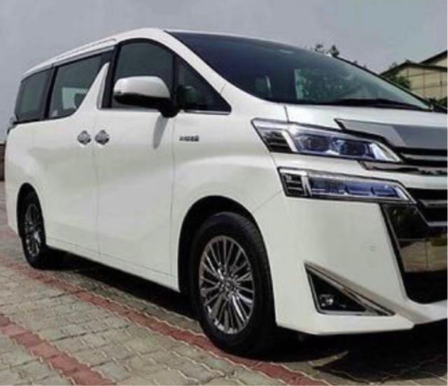 Toyota Vellfire Hybrid BS6 2021
