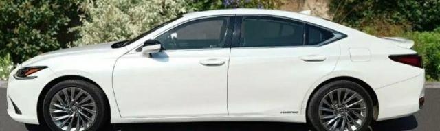 Lexus ES 300H 2021