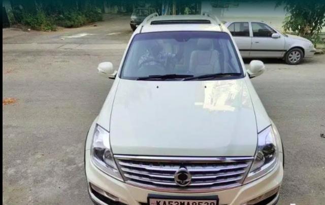 Mahindra Ssangyong Rexton RX7 2013