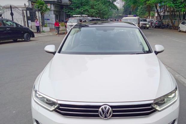 Volkswagen Passat Highline 2.0 TDI AT 2018