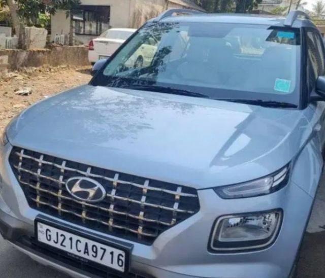 Hyundai Venue S 1.2 Petrol 2019