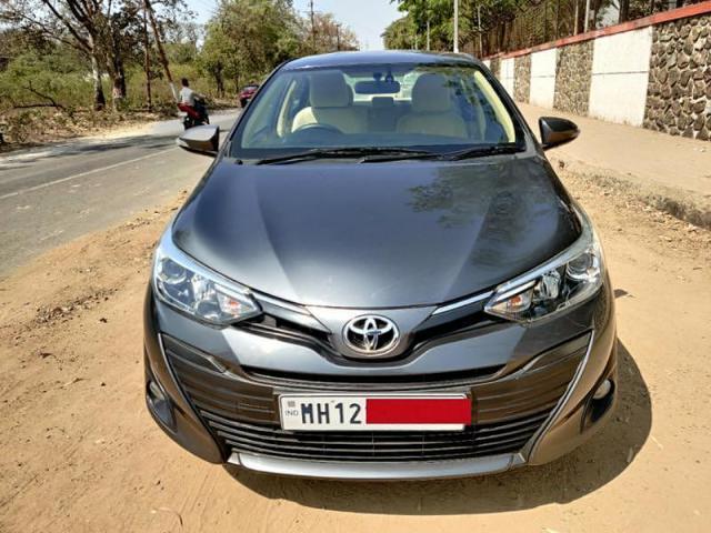 Toyota Yaris V MT 2018
