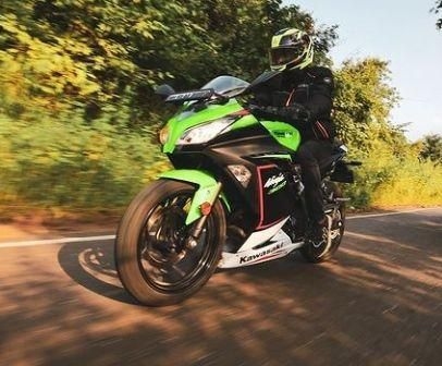 Kawasaki Ninja 300 BS6 2021