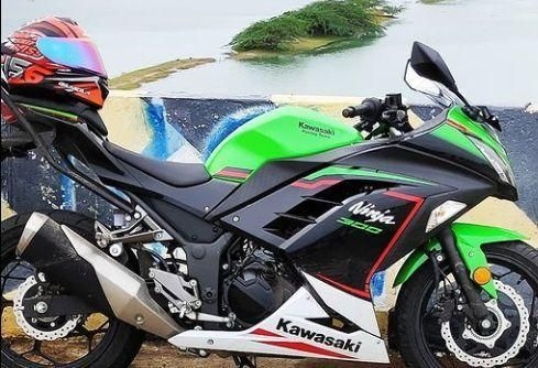 Kawasaki Ninja 300 BS6 2021