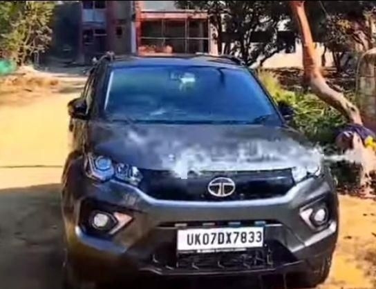 Tata Nexon XE Petrol 2021