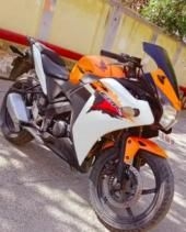 Honda CBR 150R 150cc 2014