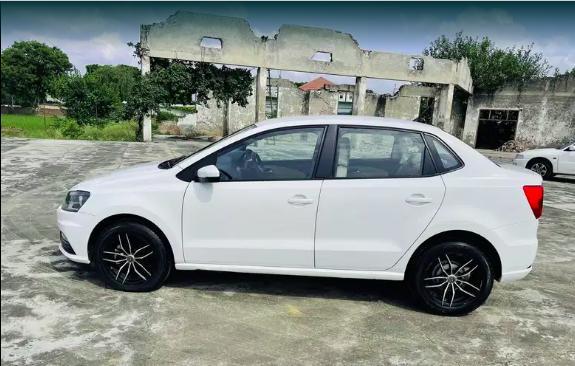 Volkswagen Ameo Highline 1.5L (D) 2017