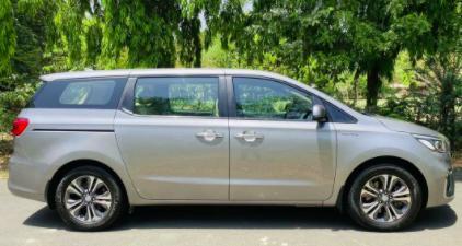 Kia Carnival Premium 7 STR 2021