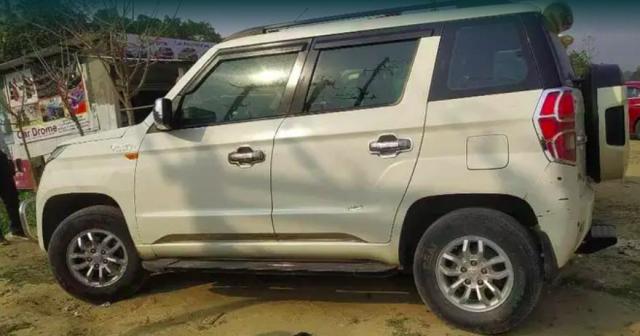 Mahindra TUV300 T8 2016
