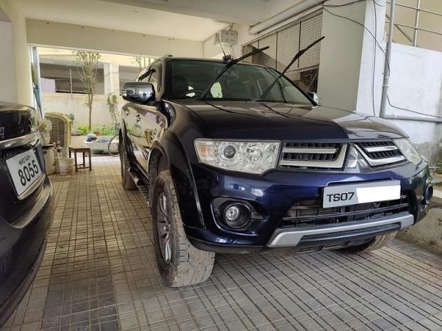 Mitsubishi Pajero Sport 2.5 AT 2015