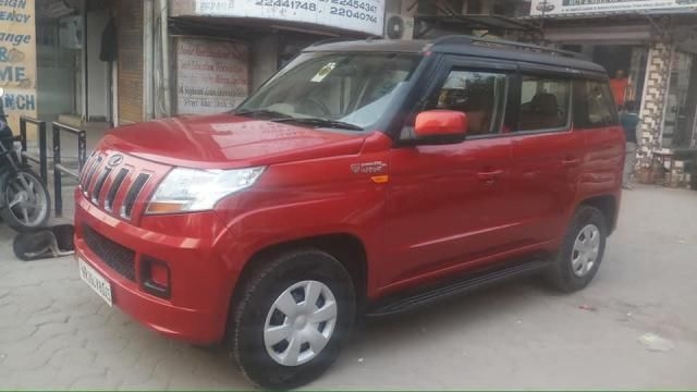 Mahindra TUV300 T6 Plus 2016