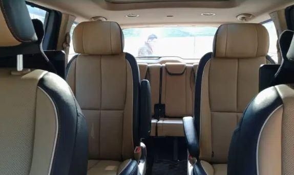 Kia Carnival Limousine 7 STR 2020
