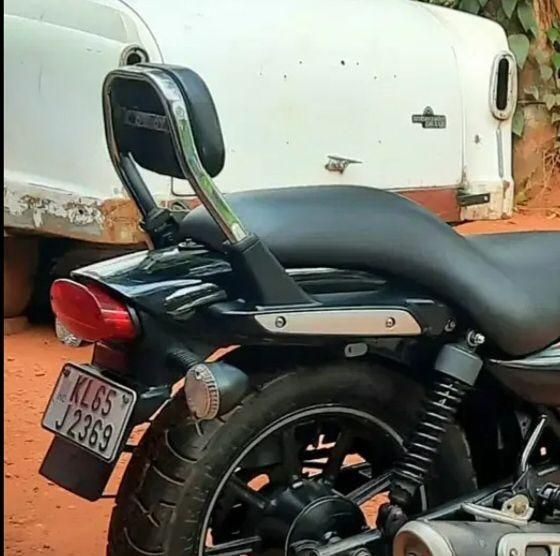 Bajaj Avenger Street 220 2017