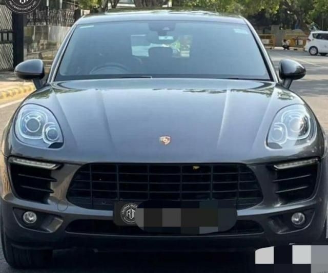 Porsche Macan Base BS6 2021