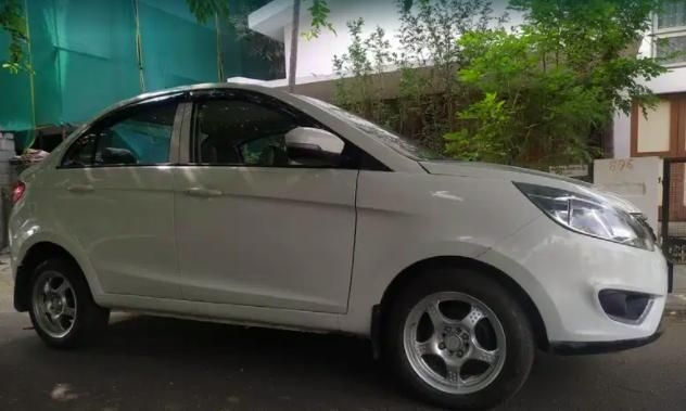 Tata Zest quadrajet 1.3 90PS XT diesel 2015