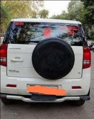 Mahindra TUV300 PLUS P4 2019