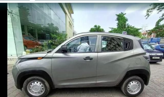 Mahindra KUV100 K4 5 STR 2018