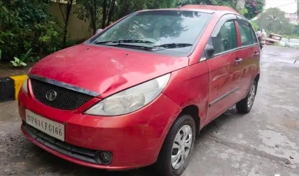 Tata Indica Vista Aura 1.3 ABS Quadrajet 2010