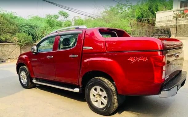 Isuzu D-Max V-Cross HIGH DIESEL 2019