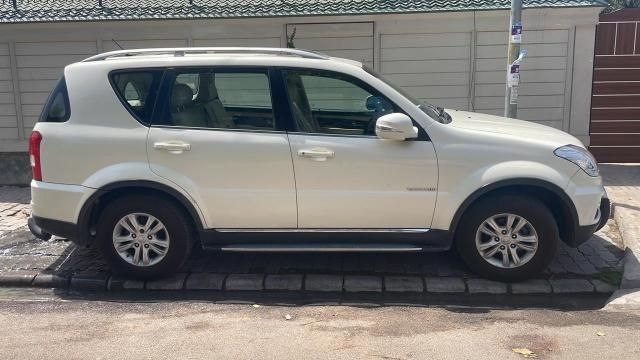 Mahindra Ssangyong Rexton RX7 2016