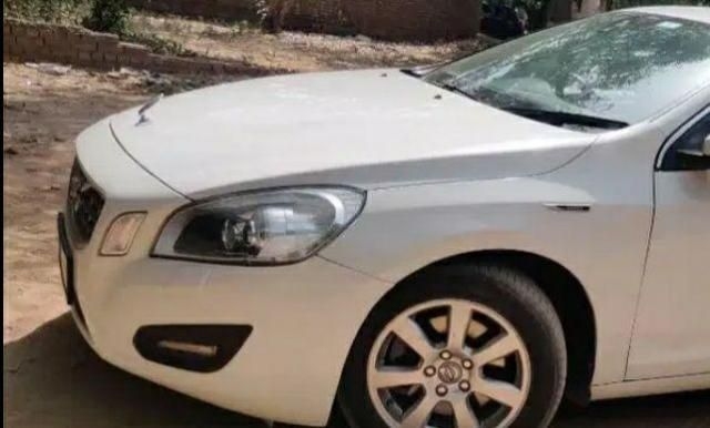 Volvo S60 KINETIC D3 2012