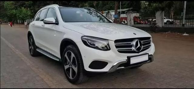 Mercedes-Benz GLA 220d 2022