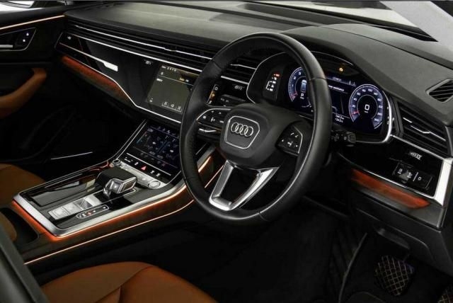 Audi RS Q8 4.0L TFSI 2020