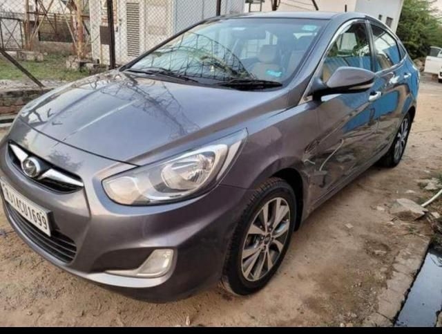 Hyundai Verna 1.6 CRDI SX 2013