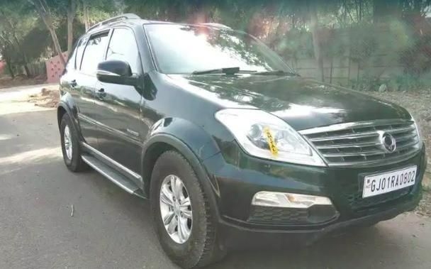 Mahindra Ssangyong Rexton RX7 2013