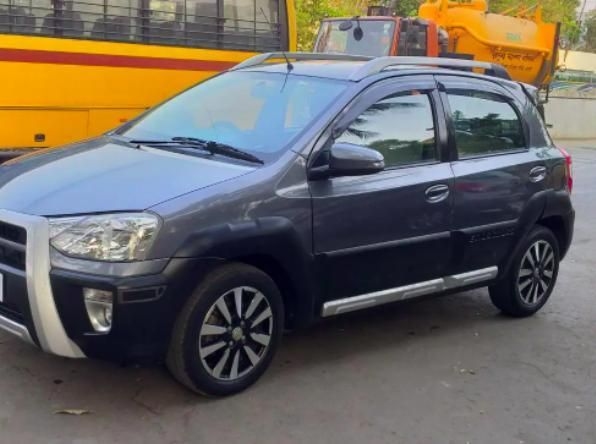 Toyota Etios Cross 1.2 G 2014