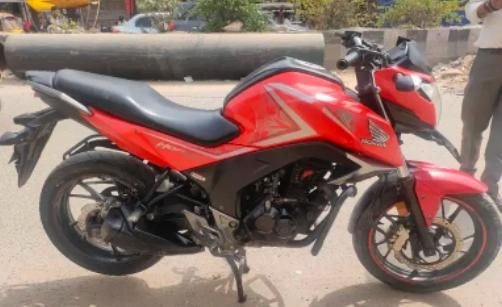 Honda CB Hornet 160R CBS 2018