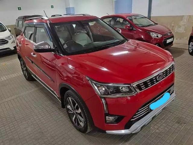 Mahindra XUV300 W8 (O) Petrol BS6 2020