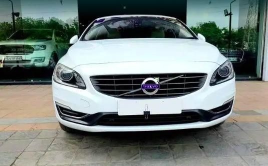 Volvo S60 Summum D4 2015