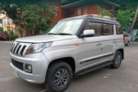 Mahindra TUV300 T10 Dual Tone 2018