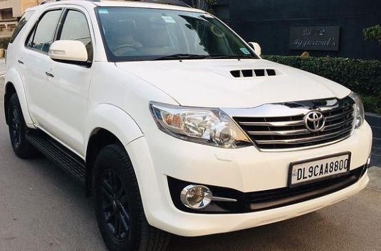 Toyota Fortuner 3.0 4x2 MT 2015