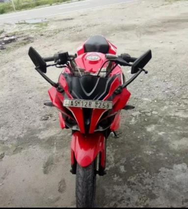 Bajaj Pulsar RS200 2017