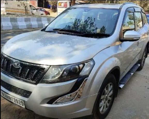 Mahindra XUV500 W8 2015