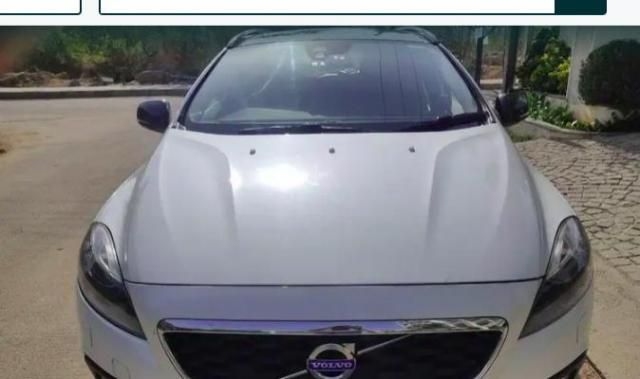 Volvo V40 Cross Country D3 2015