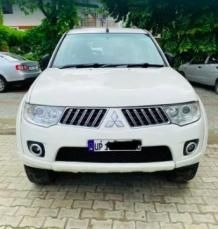 Mitsubishi Pajero Sport 2.5 MT 2013