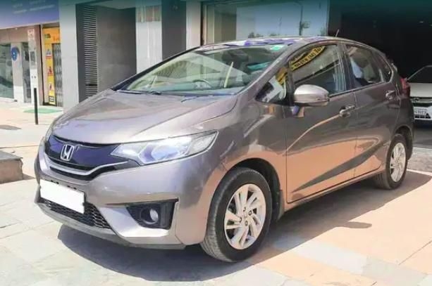 Honda Jazz V CVT i-VTEC 2015