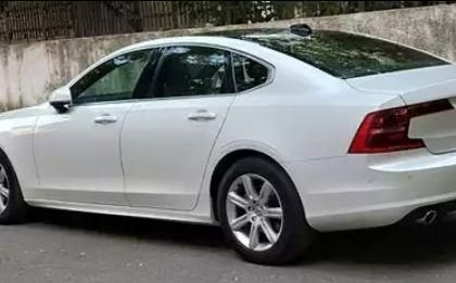 Volvo S90 Momentum D4 2019