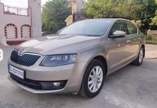 Skoda Octavia Elegance 2.0 TDI AT 2015