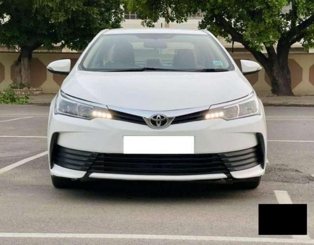 Toyota Corolla Altis 1.8 G 2015