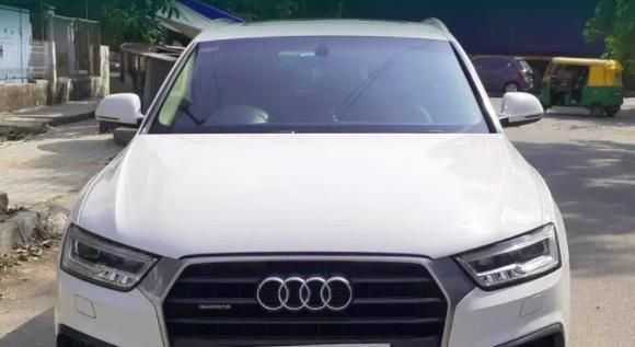 Audi Q3 35 TDI Premium + Sunroof 2018