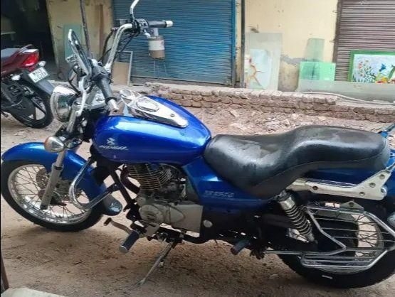 Bajaj Avenger 220cc 2014