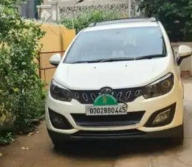 Mahindra Marazzo M6 8 STR 2019