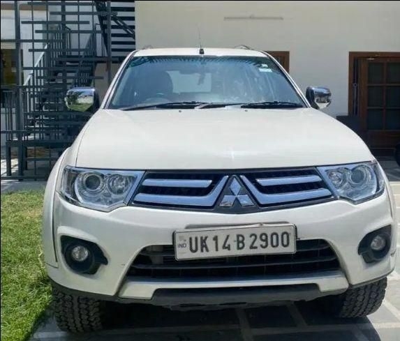 Mitsubishi Pajero Sport 4X4 AT2016