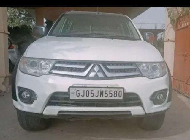 Mitsubishi Pajero Sport 4X4 2015