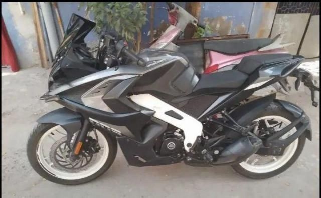 Bajaj Pulsar RS200 ABS 2020