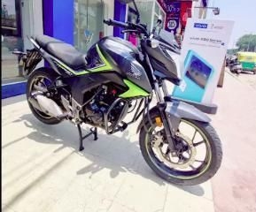 Honda CB Hornet 160R STD 2017